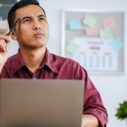 ilustrasi investasi leher ke atas adalah