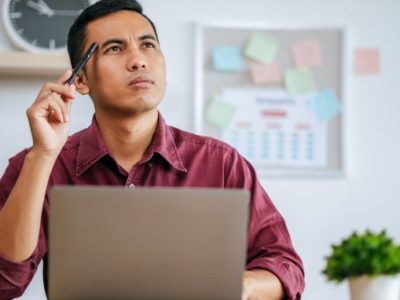 ilustrasi investasi leher ke atas adalah