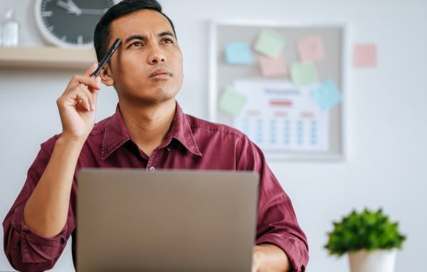 ilustrasi investasi leher ke atas adalah