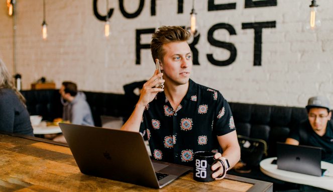 ilustrasi transformasi dunia kerja dan tren digital nomad