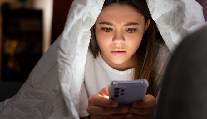 ilustrasi Dampak ketergantungan teknologi dan digital detox