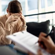 ilustrasi cara mengatasi kecemasan berlebihan