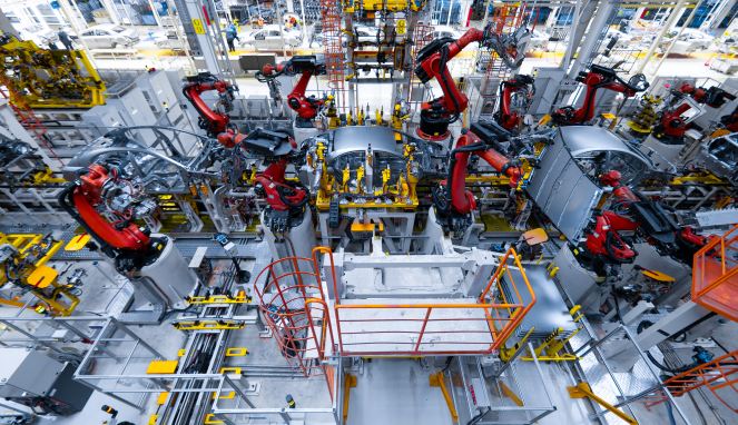 ilustrasi Sinergi strategis Sektor jasa sebagai penopang manufaktur