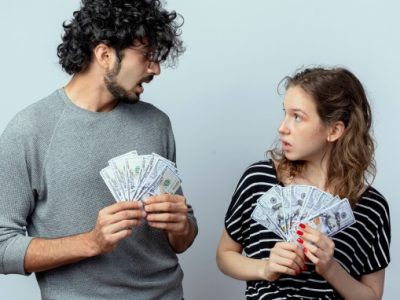 ilustrasi kesenjangan gaji pria dan wanita