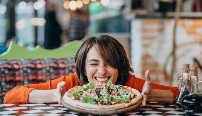 ilustrasi Mengapa self reward artinya sering dikaitkan dengan makanan